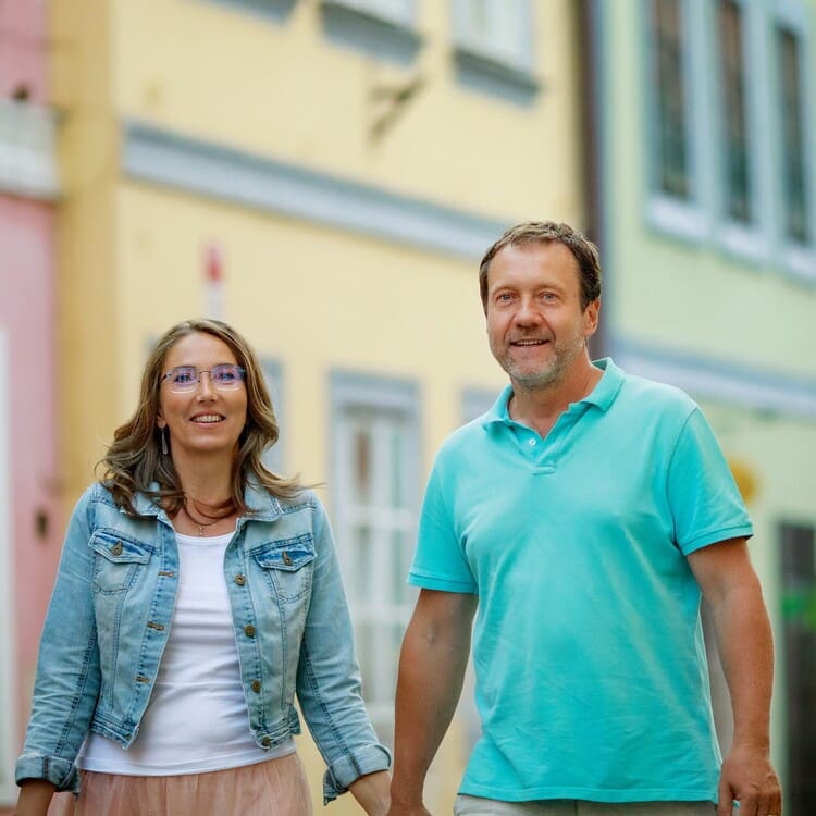 Zakladatelé ukázkové gemmo zahrady Michal Jeník a Jindra Jeníková